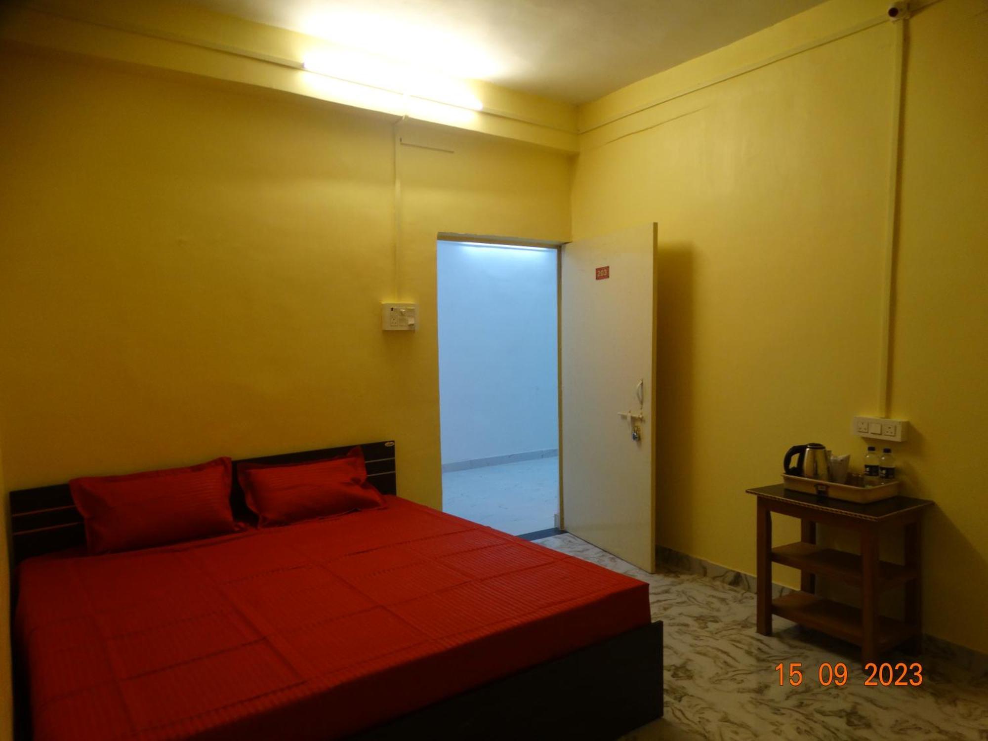 Shree Ram Sia Hotel An Unit Of Shree Ram Sia Trading And Residency Gaya Exterior foto