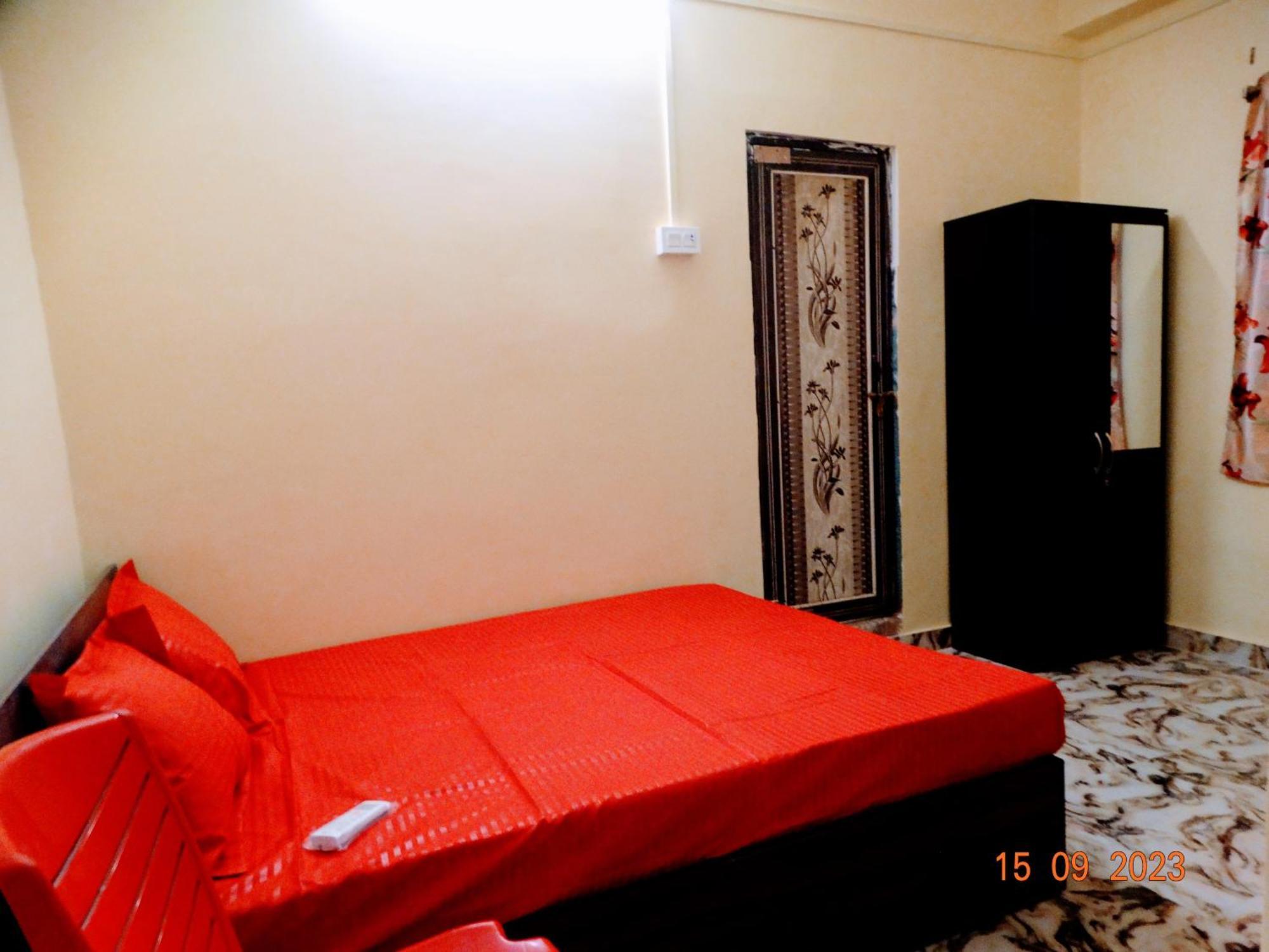 Shree Ram Sia Hotel An Unit Of Shree Ram Sia Trading And Residency Gaya Exterior foto